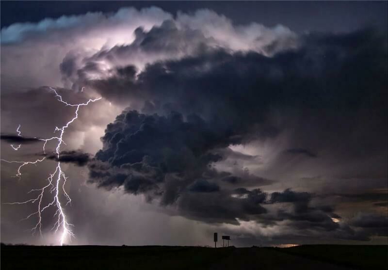 Imagem de compartilhamento para o artigo Entre os estados com maior densidade de raios no país, MS registra mais de 22 mil raios em 24 horas da MS Todo dia